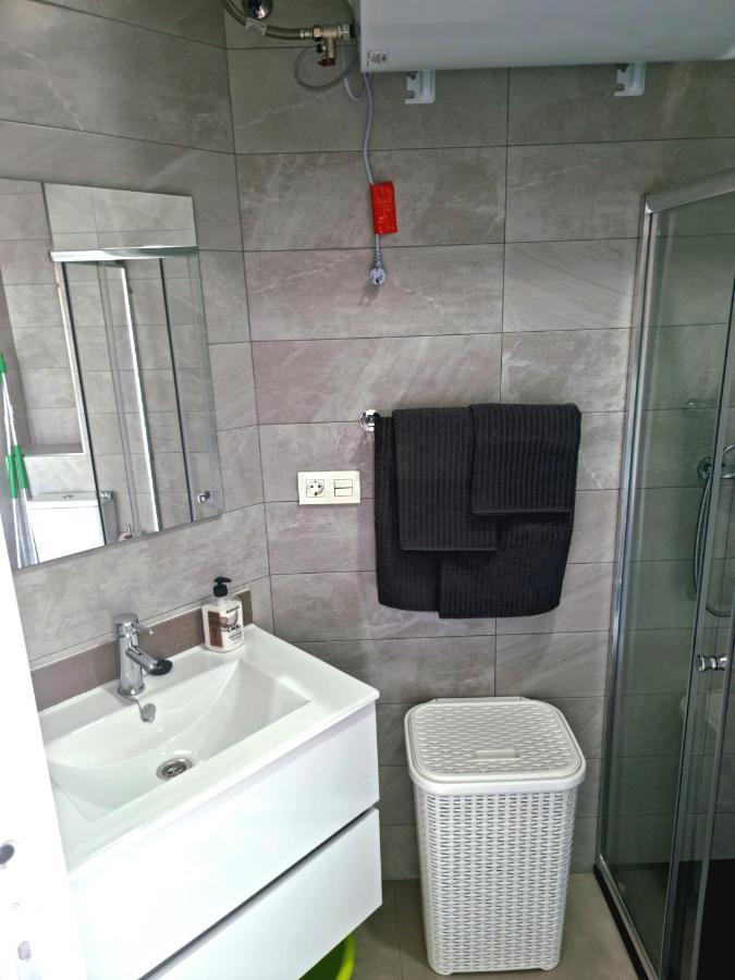 Apartamentos Elemar Free Luggage Storage 马拉加 外观 照片