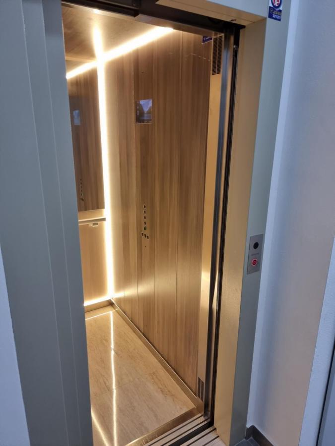 Apartamentos Elemar Free Luggage Storage 马拉加 外观 照片